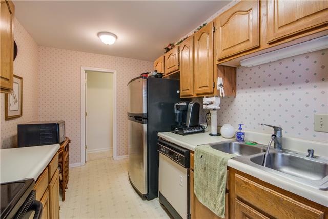136 Pepper Ridge Circle Antioch, TN 37013 - Photo 7 of 20 Kitchen