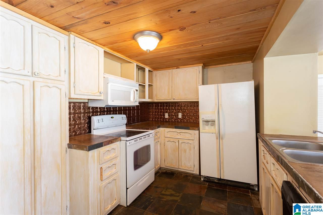10576 County Road 24 Oneonta, AL 35121 - Photo 8 of 17