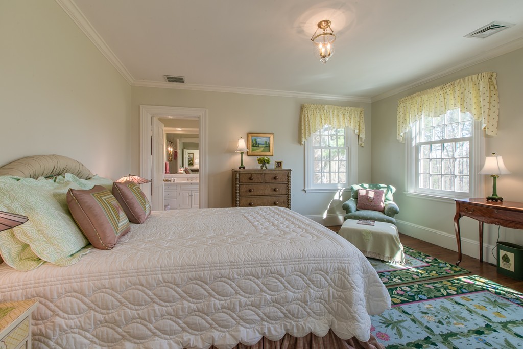 525 Lexington Road Concord, MA 01742 - Photo 22 of 30