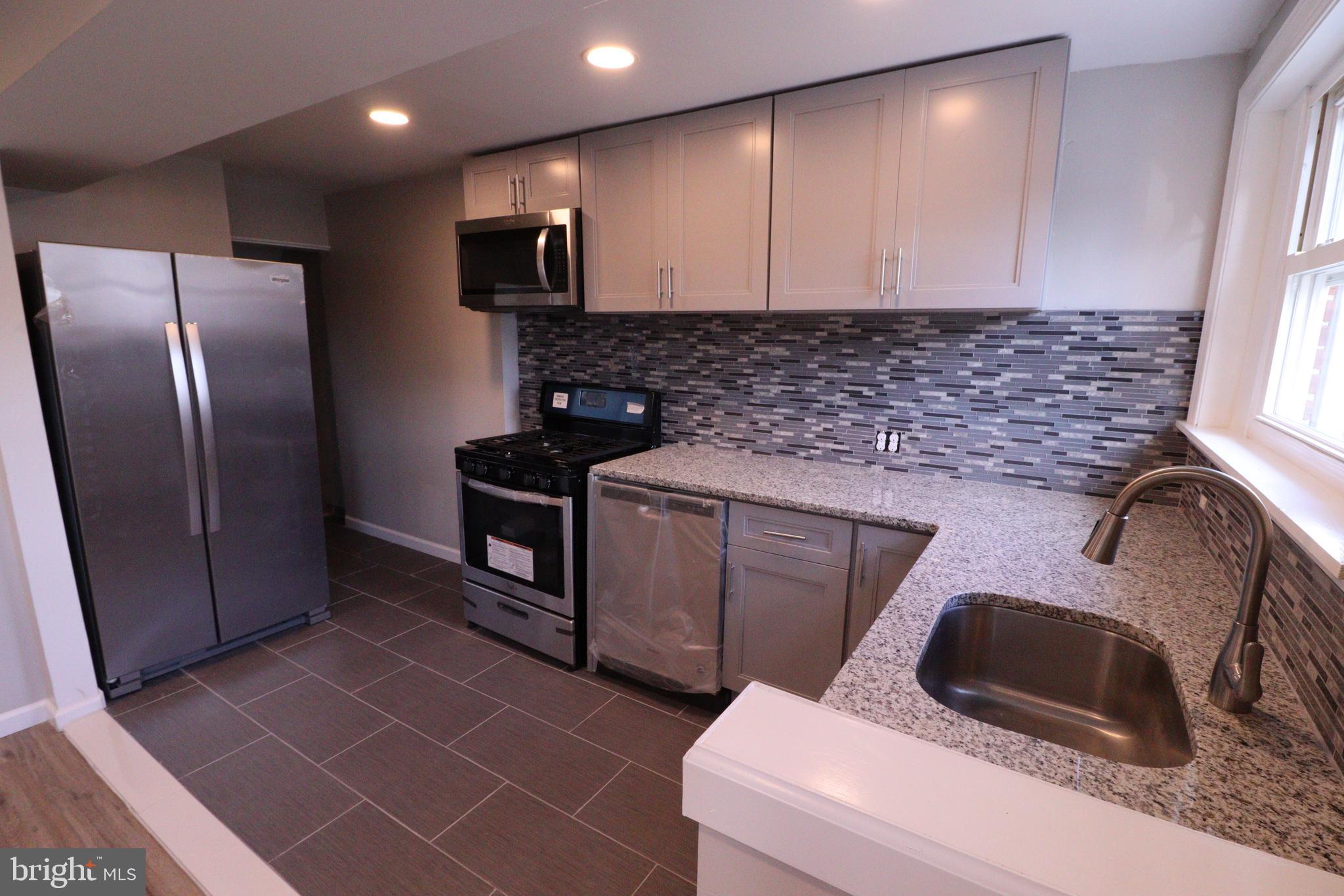 2031 Carter Road Folcroft, PA 19032 - Photo 3 of 12