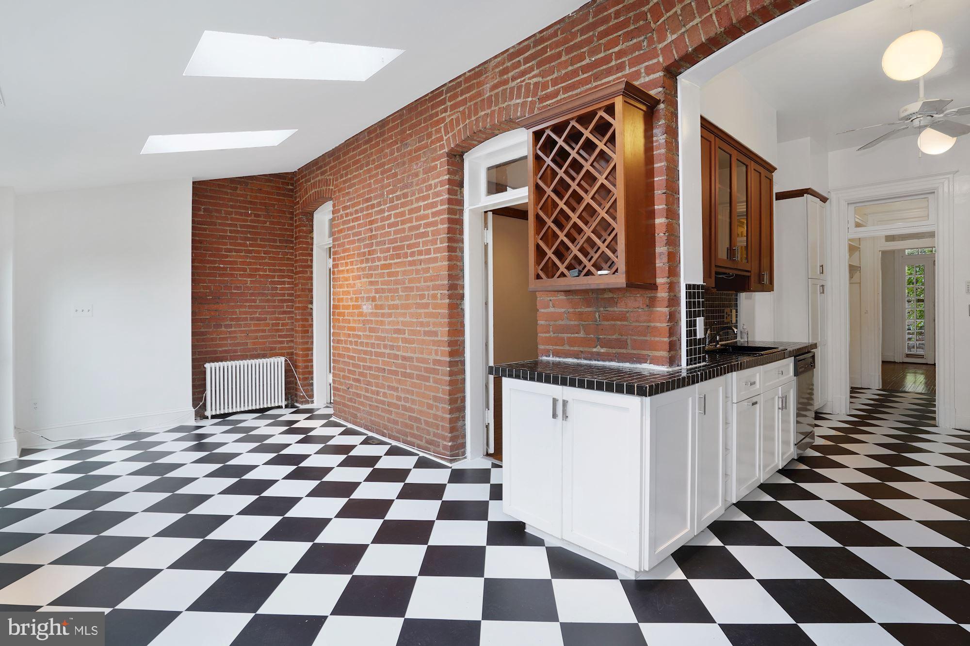 2805 Ontario Road Northwest Washington, DC 20009 - Photo 13 of 42 Kitchen and Family room combination