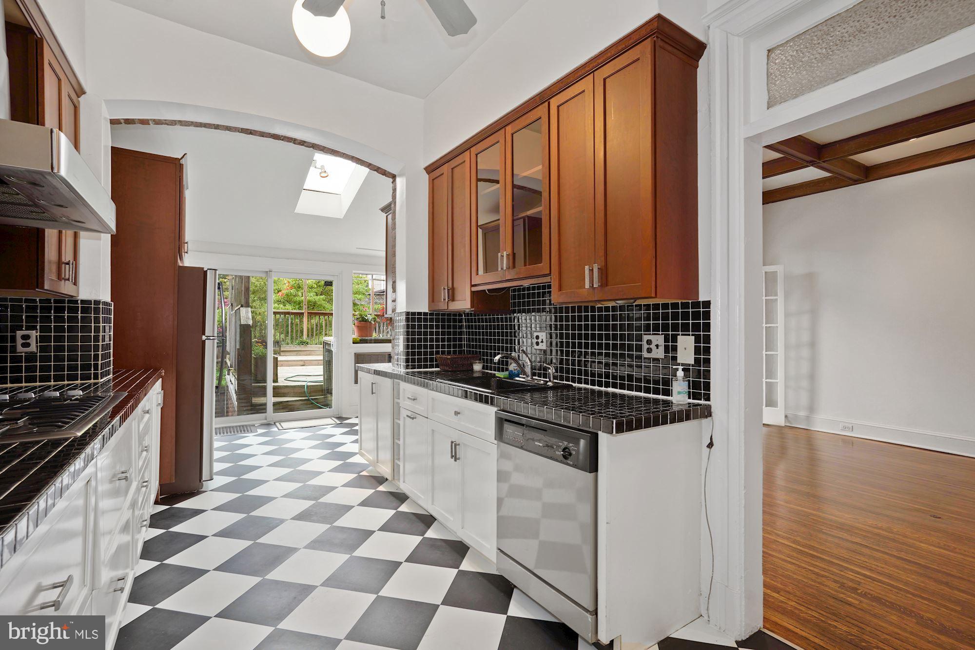 2805 Ontario Road Northwest Washington, DC 20009 - Photo 16 of 42 The kitchen is open to the Family Room