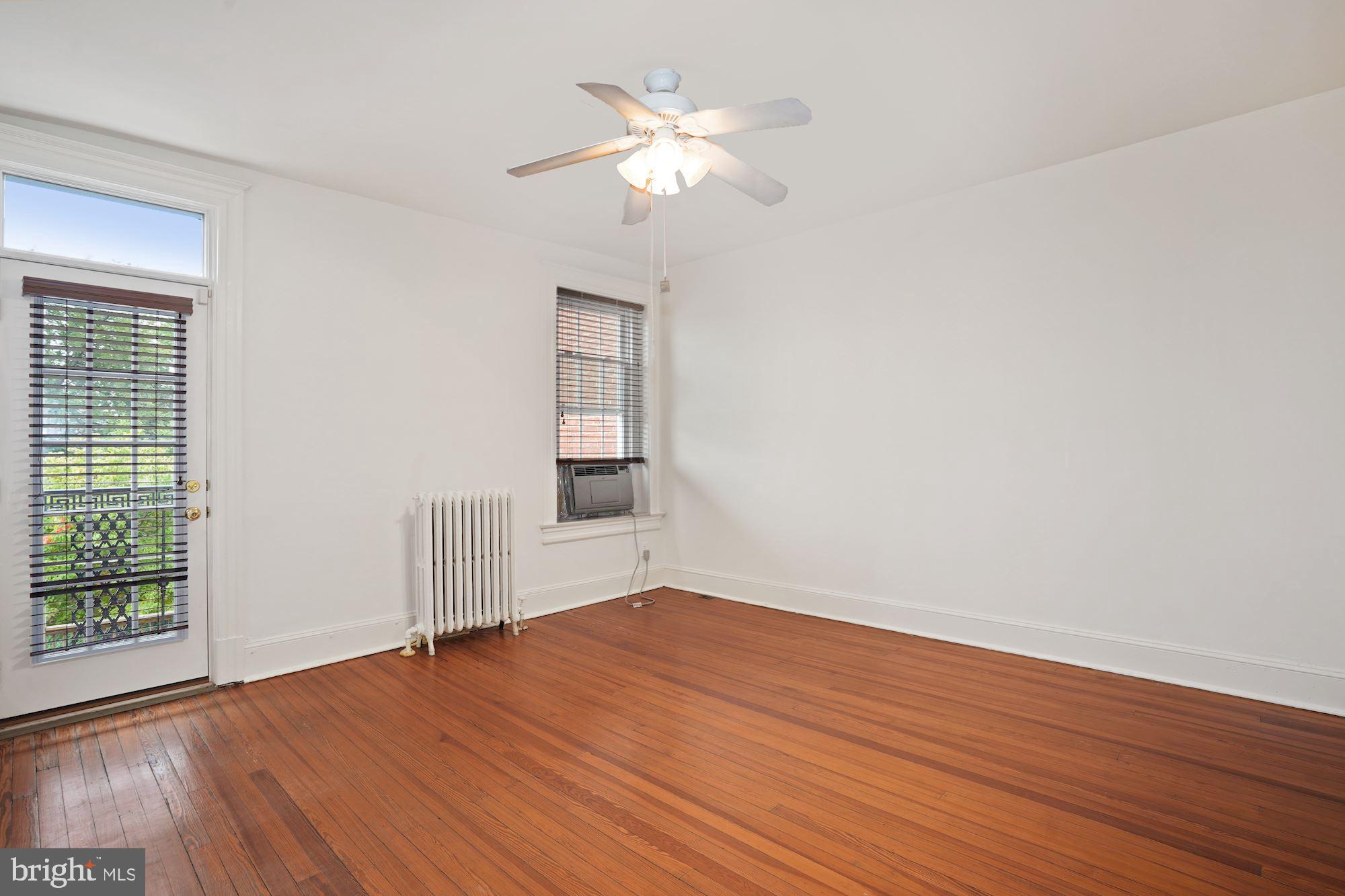 2805 Ontario Road Northwest Washington, DC 20009 - Photo 19 of 42 Bedroom #1 on second level