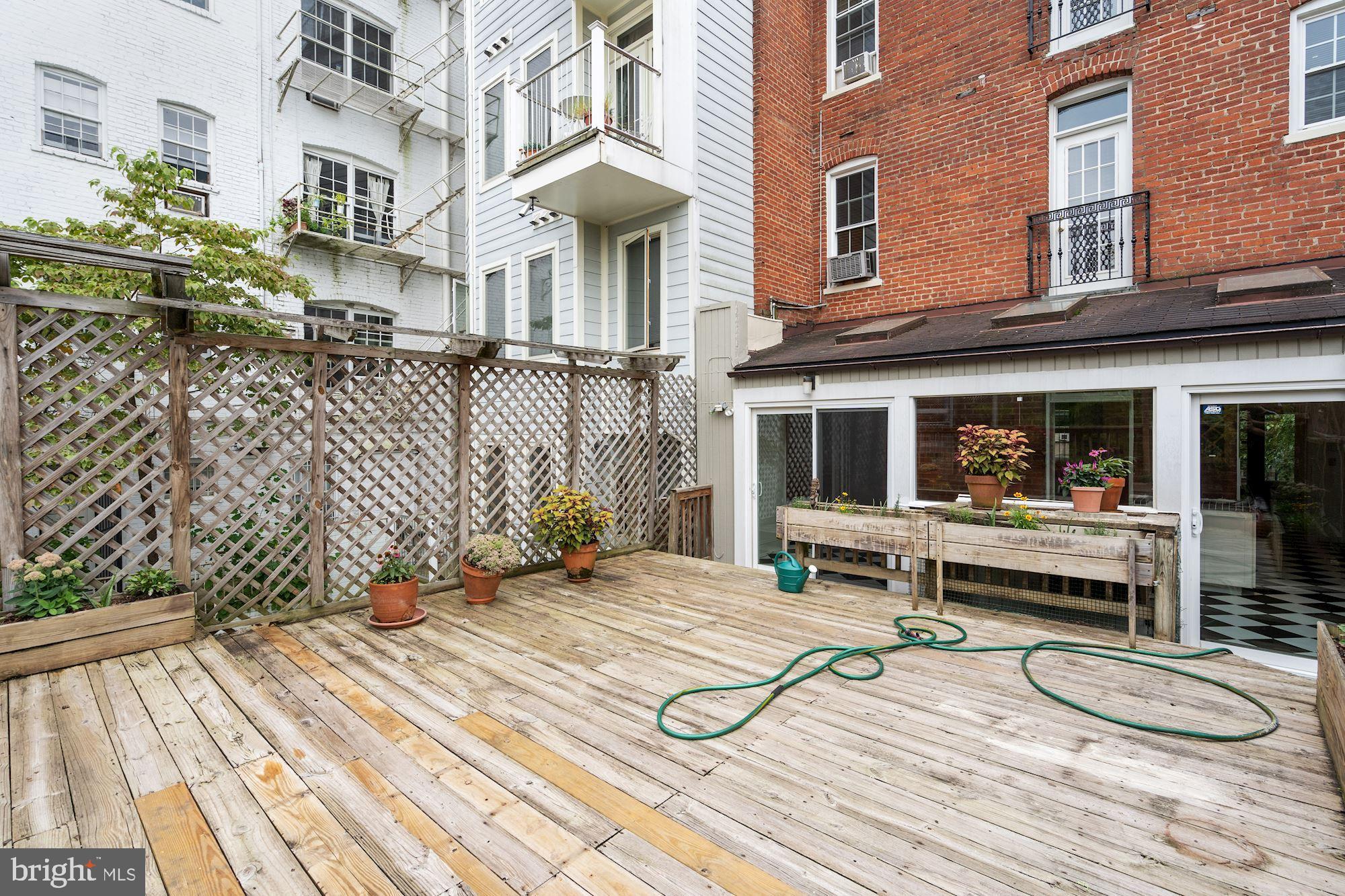 2805 Ontario Road Northwest Washington, DC 20009 - Photo 39 of 42 Perfect entertaining area for summer barbecues!