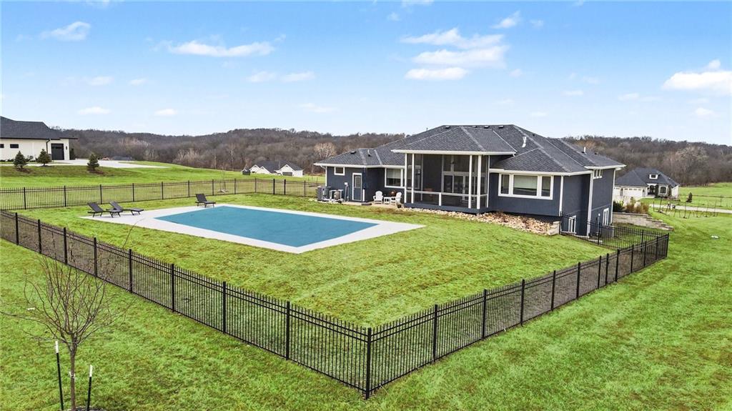 14251 Cattle Ranch Drive Smithville, MO 64089 - Photo 4 of 36