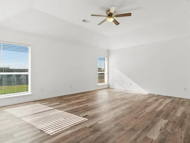 $699,900 | 217 Ridge Country Road, Haslet, TX 76052