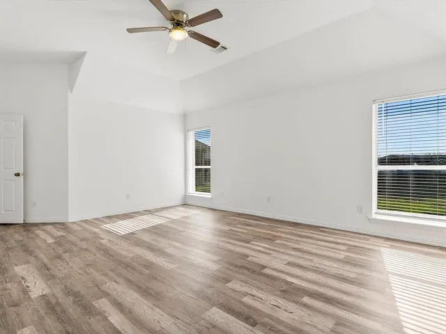 $699,900 | 217 Ridge Country Road, Haslet, TX 76052