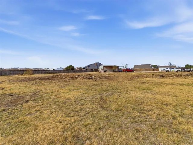 $699,900 | 217 Ridge Country Road, Haslet, TX 76052