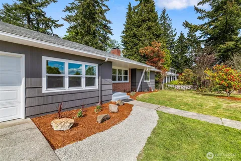 $888,000 | 2618 Southwest 170th Street, Burien, WA 98166