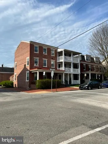 $1,975 | 129 West Miner Street, Unit 6, West Chester, PA 19382