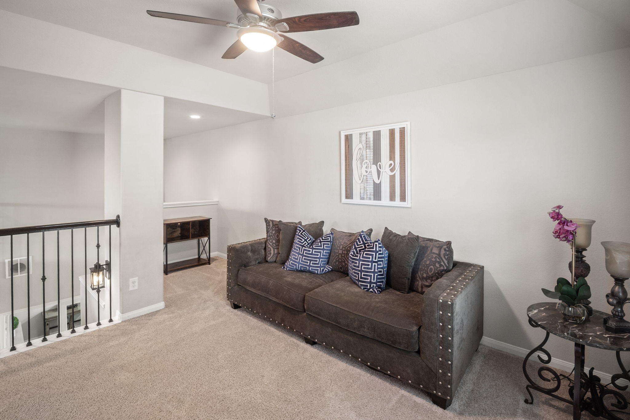 82 Indian Wells Drive Manvel, TX 77578 - Photo 20 of 30 a living room with furniture