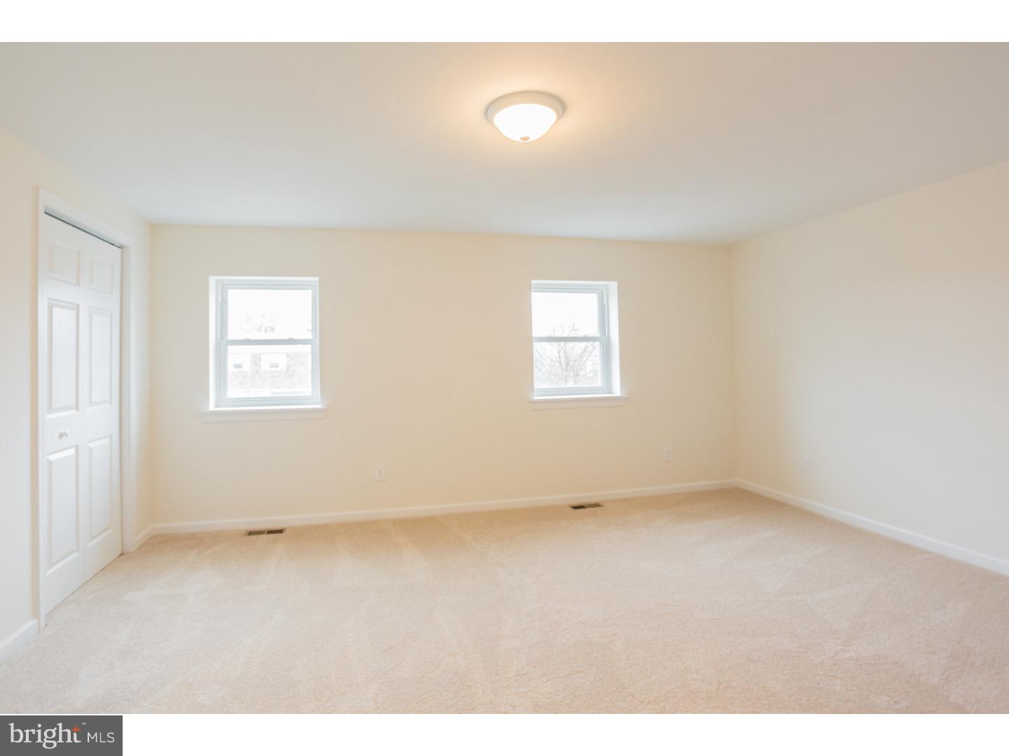 3575 Brookview Road Philadelphia, PA 19154 - Photo 11 of 23 Bedroom - Main