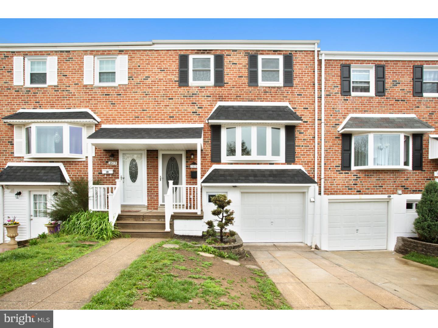 3575 Brookview Road Philadelphia, PA 19154 - Photo 3 of 23 Exterior Front