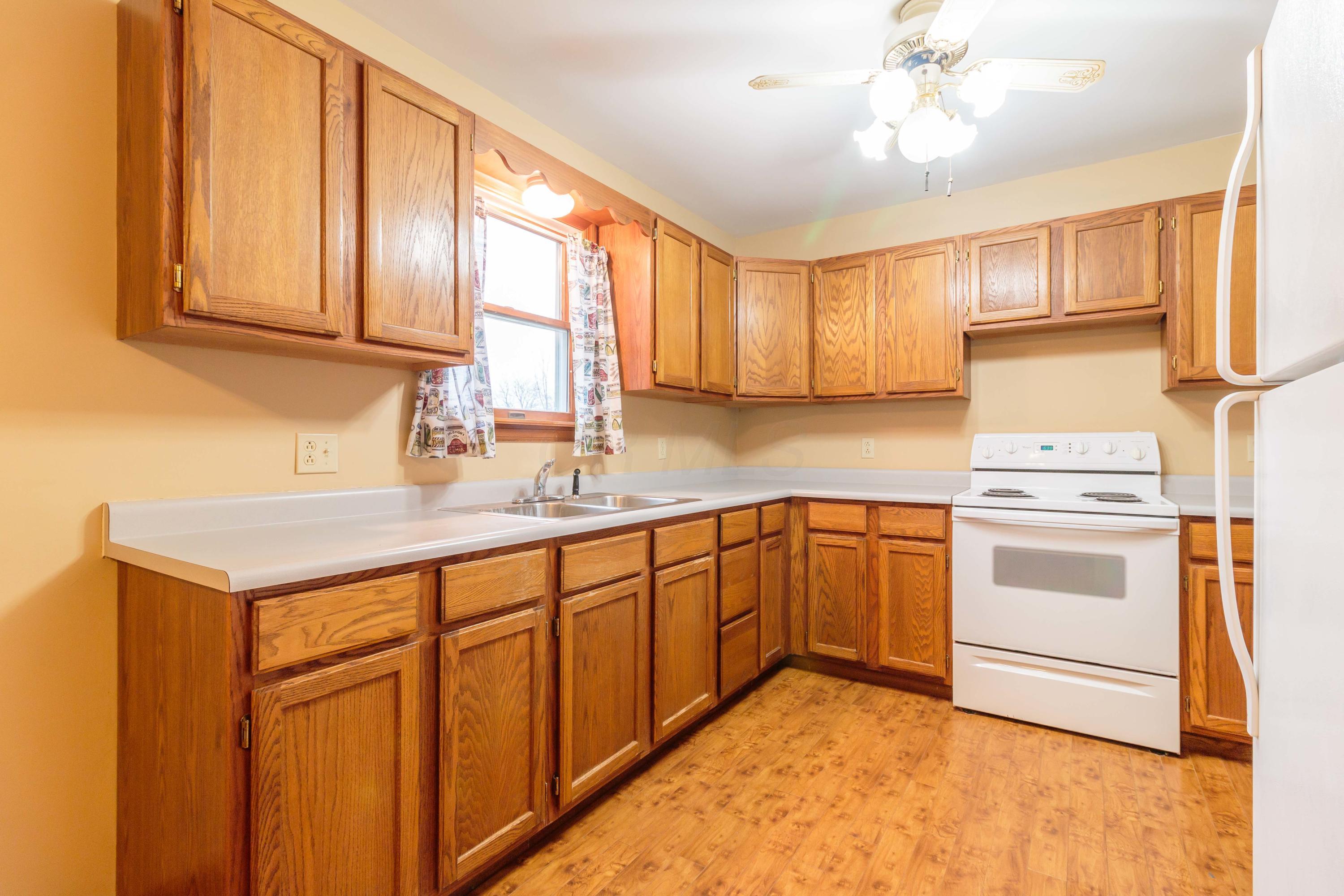 19607 Ringgold Southern Road Circleville, OH 43113 - Photo 4 of 30 Gallery Image 4