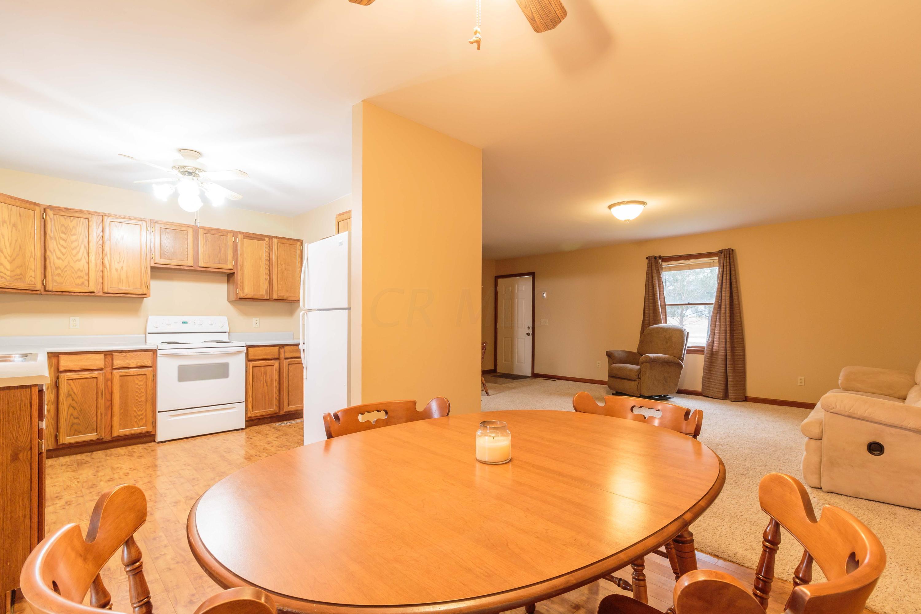 19607 Ringgold Southern Road Circleville, OH 43113 - Photo 6 of 30 Gallery Image 6