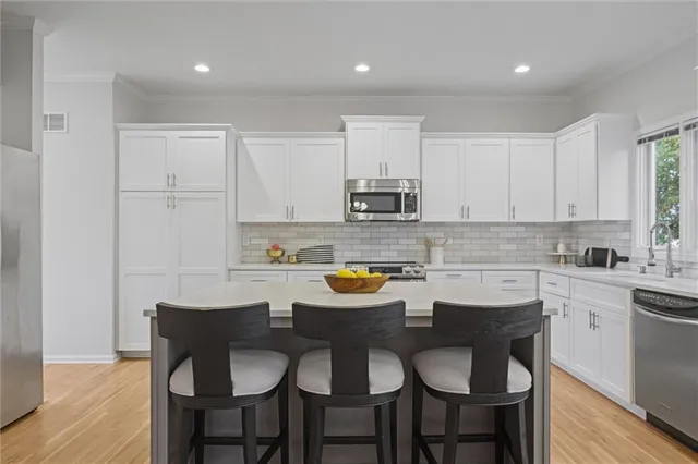 $750,000 | 14209 Hadley Street, Overland Park, KS 66223