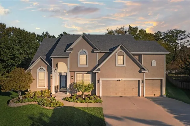 $750,000 | 14209 Hadley Street, Overland Park, KS 66223