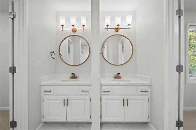 $750,000 | 14209 Hadley Street, Overland Park, KS 66223