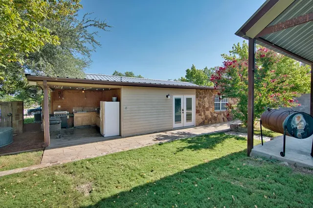 $445,000 | 517 Wilson Avenue, Mason, TX 76856