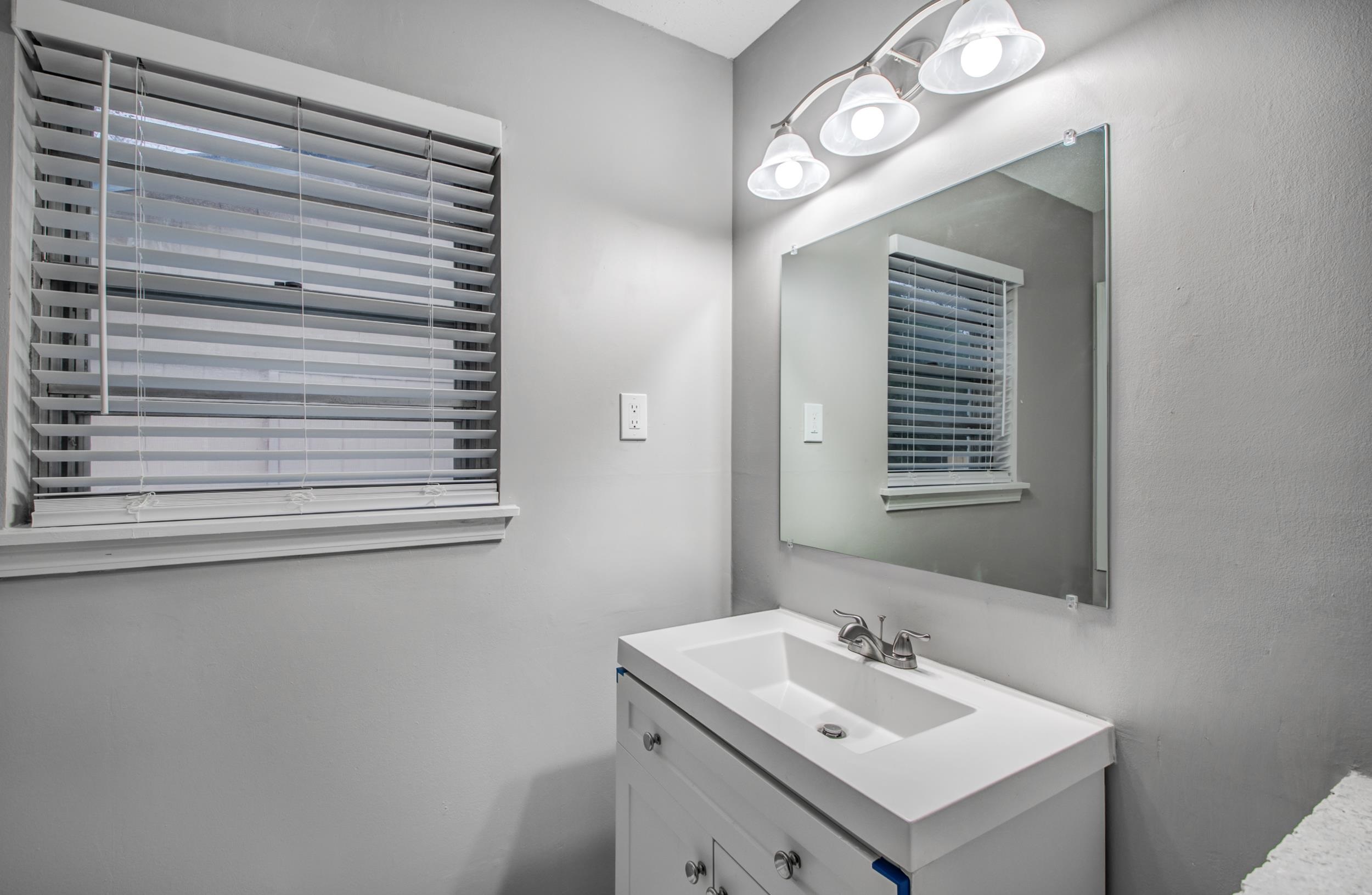 4875 Warrington Road Memphis, TN 38118 - Photo 14 of 24 Gallery Image 14