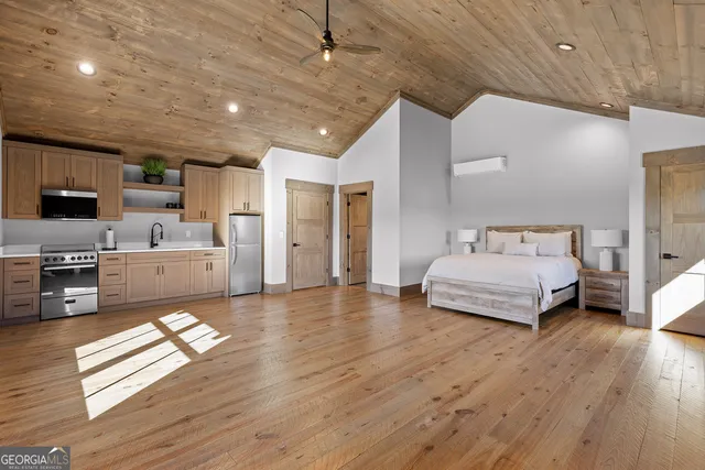 $2,250,000 | 84 Bravo Way, Talking Rock, GA 30175