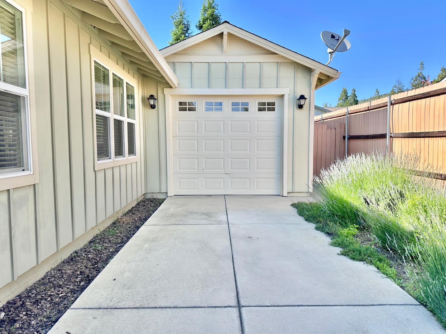 258 Cottage Circle Murphys, CA 95247 - Photo 3 of 28