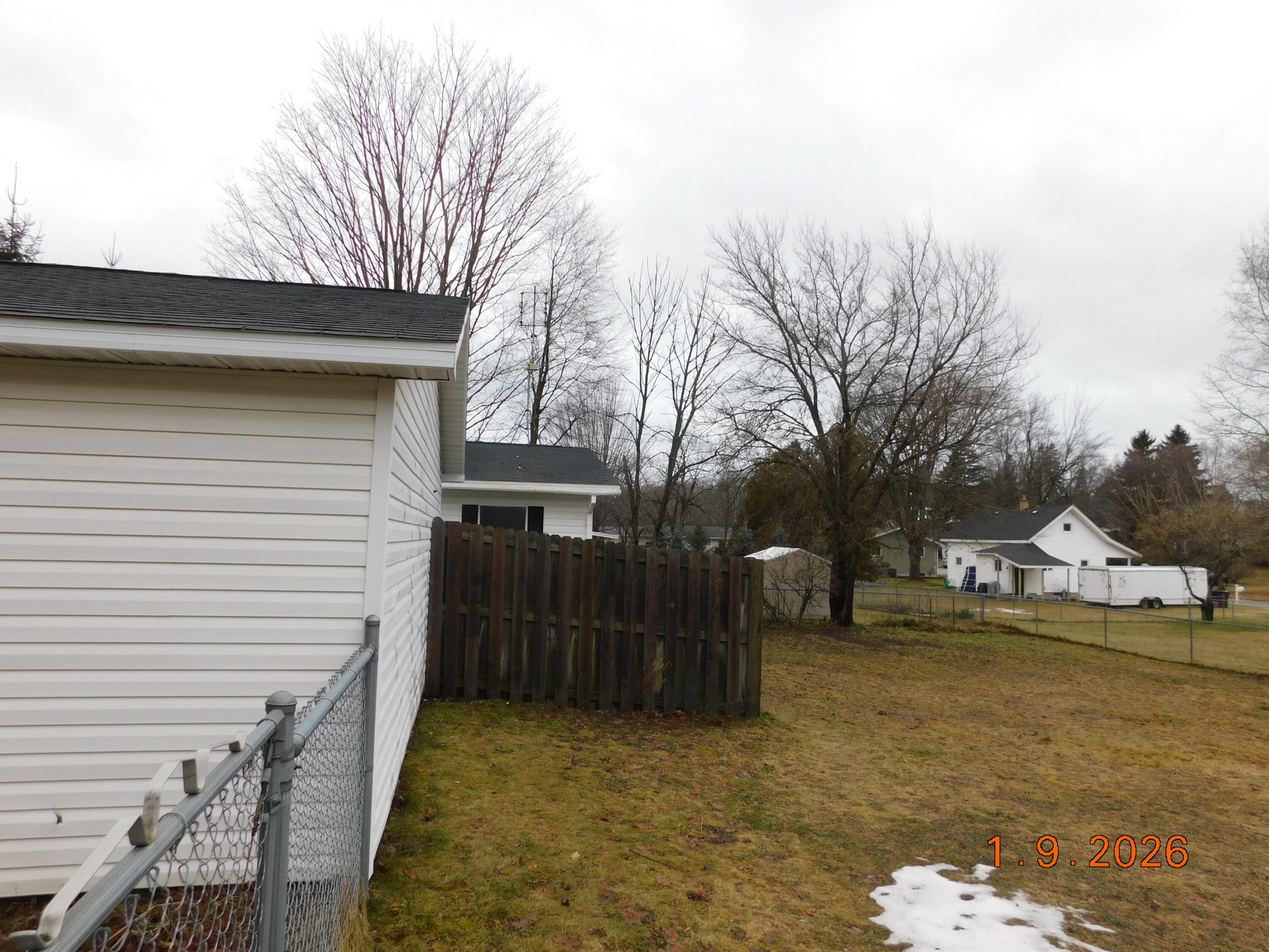 380 12th Street Manistee, MI 49660 - Photo 7 of 34 DSCN1322