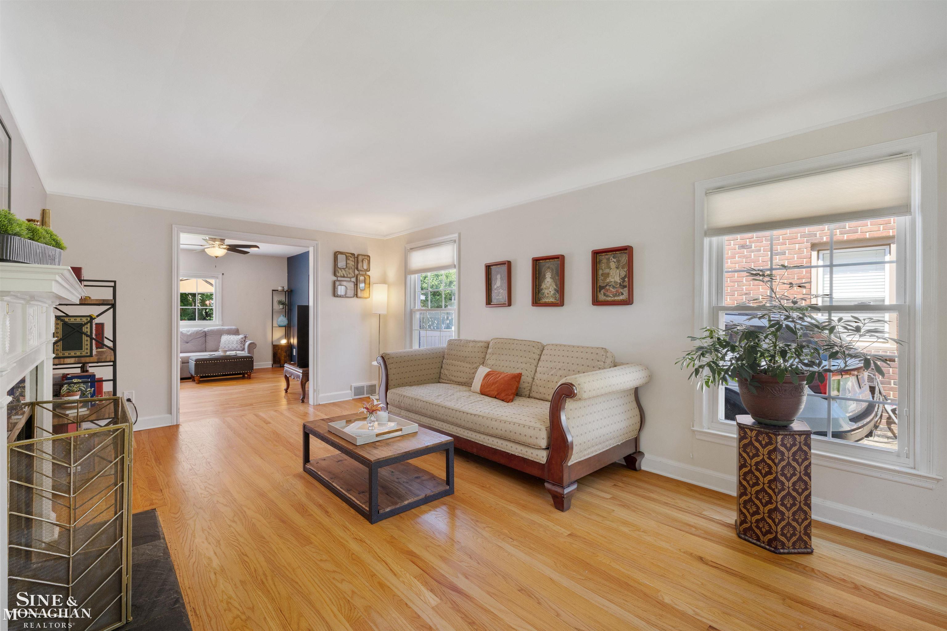 407 Lothrop Road Grosse Pointe Farms, MI 48236 - Photo 15 of 31 Gallery Image 15