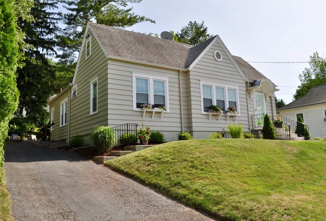 8 Penston Road Binghamton, NY 13903 - Photo 28 of 33 Gallery Image 28