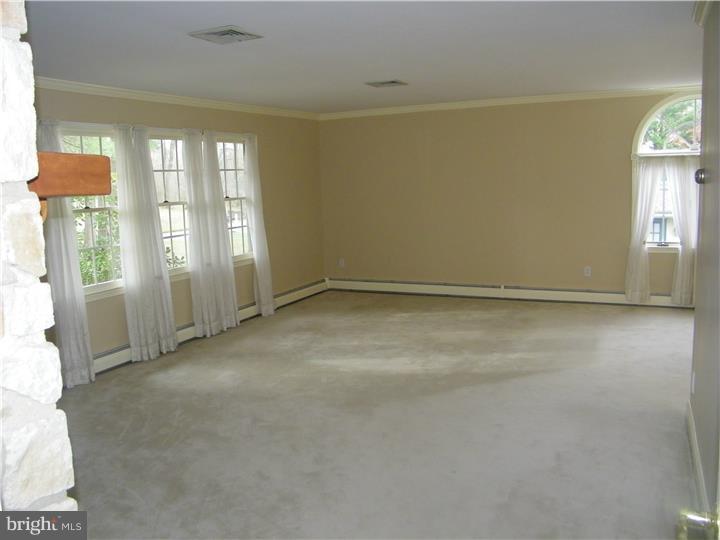 25 Rohiwee Road Ivyland, PA 18974 - Photo 18 of 25 Bedroom - Main