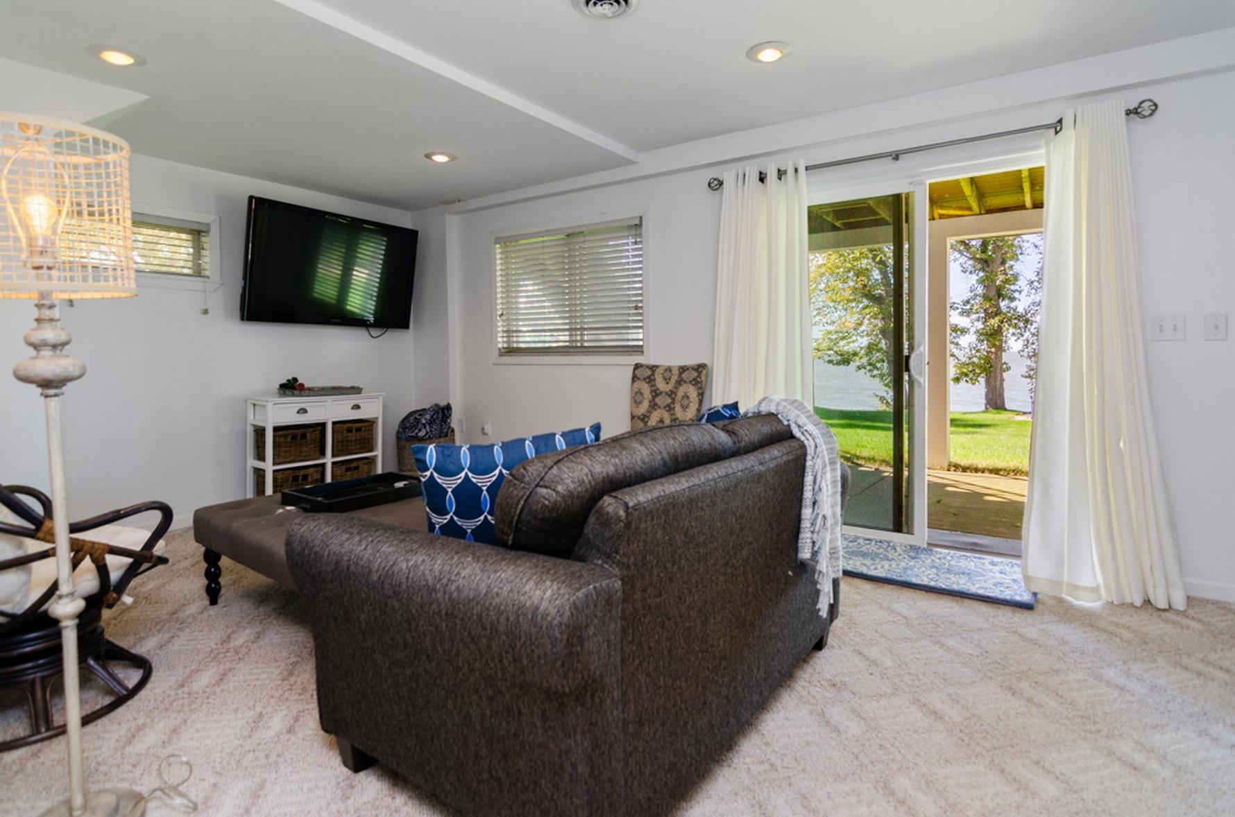 5061 Edgewater Beach Road Green Bay, WI 54311 - Photo 52 of 74 Gallery Image 52