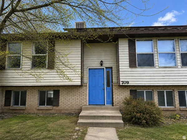 $315,000 | 709 East 2970th Street South, Vernal, UT 84078