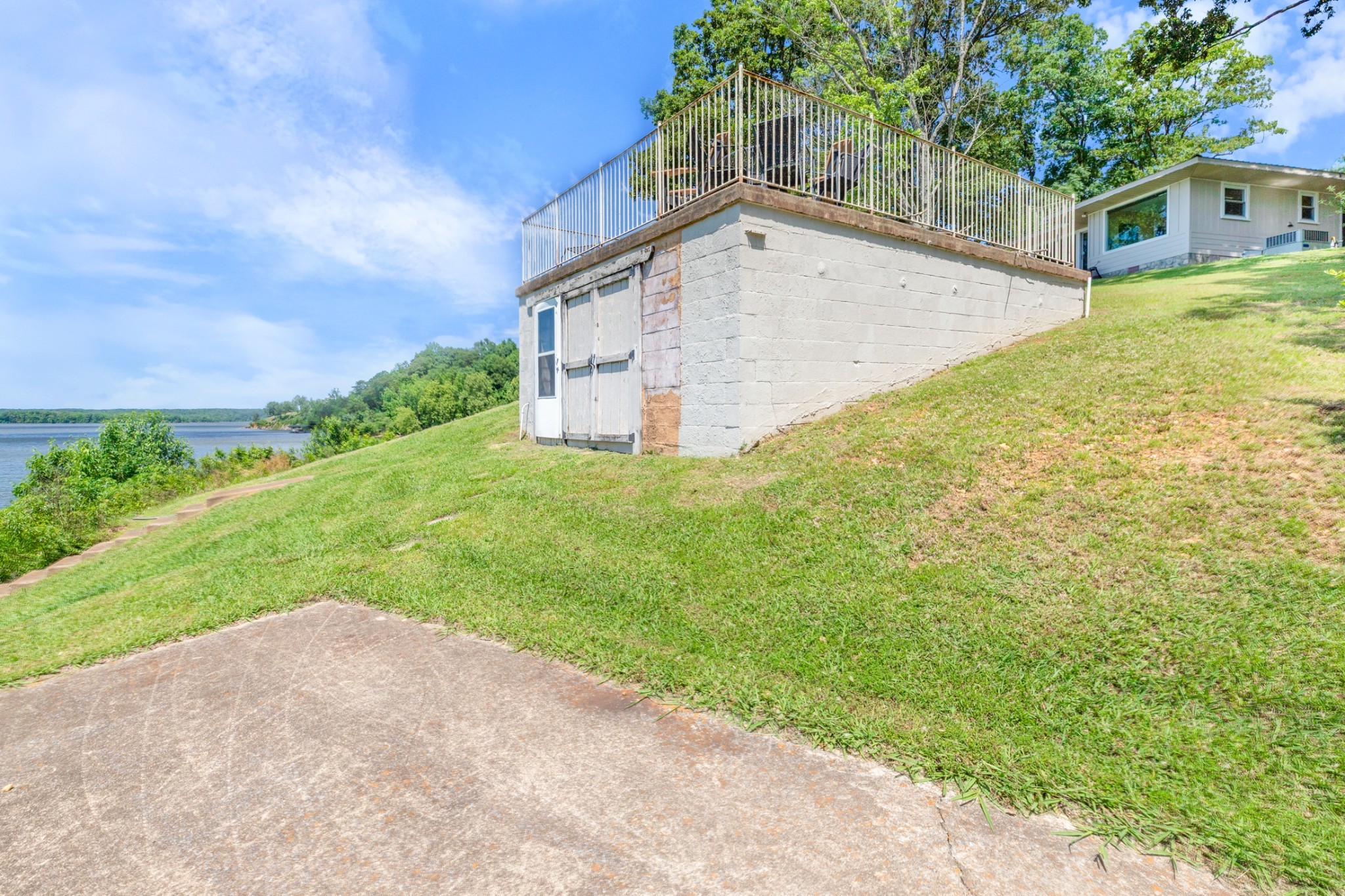 440 Bluff Point Lane Waverly, TN 37185 - Photo 40 of 97