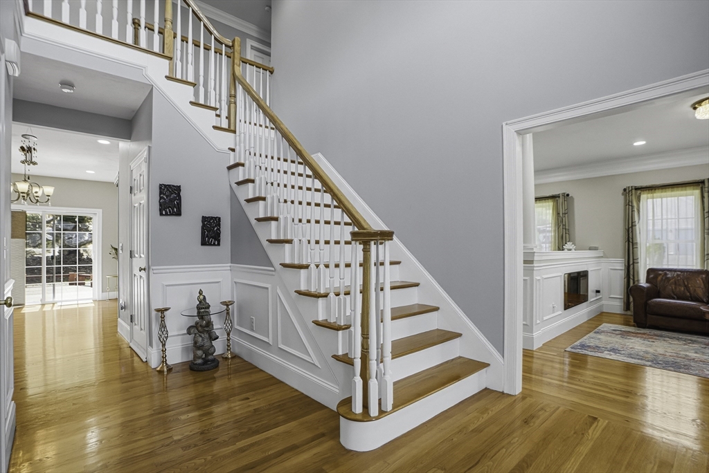 120 Mohawk Path Holliston, MA 01746 - Photo 24 of 36