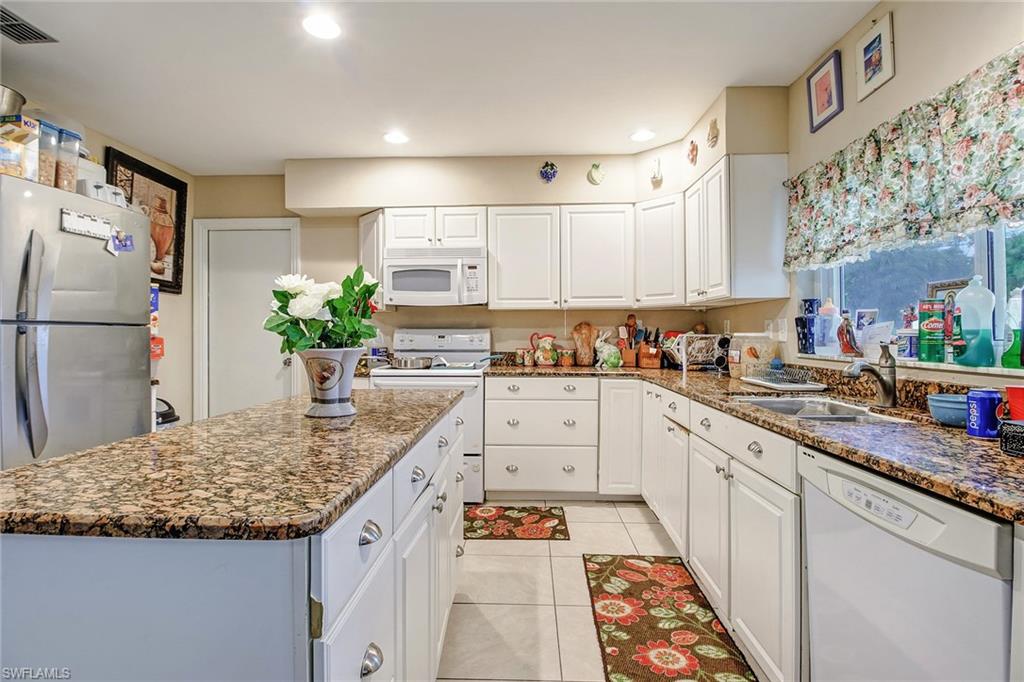 2001 44th Street Southwest Naples, FL 34116 - Photo 4 of 25 Gallery Image 4