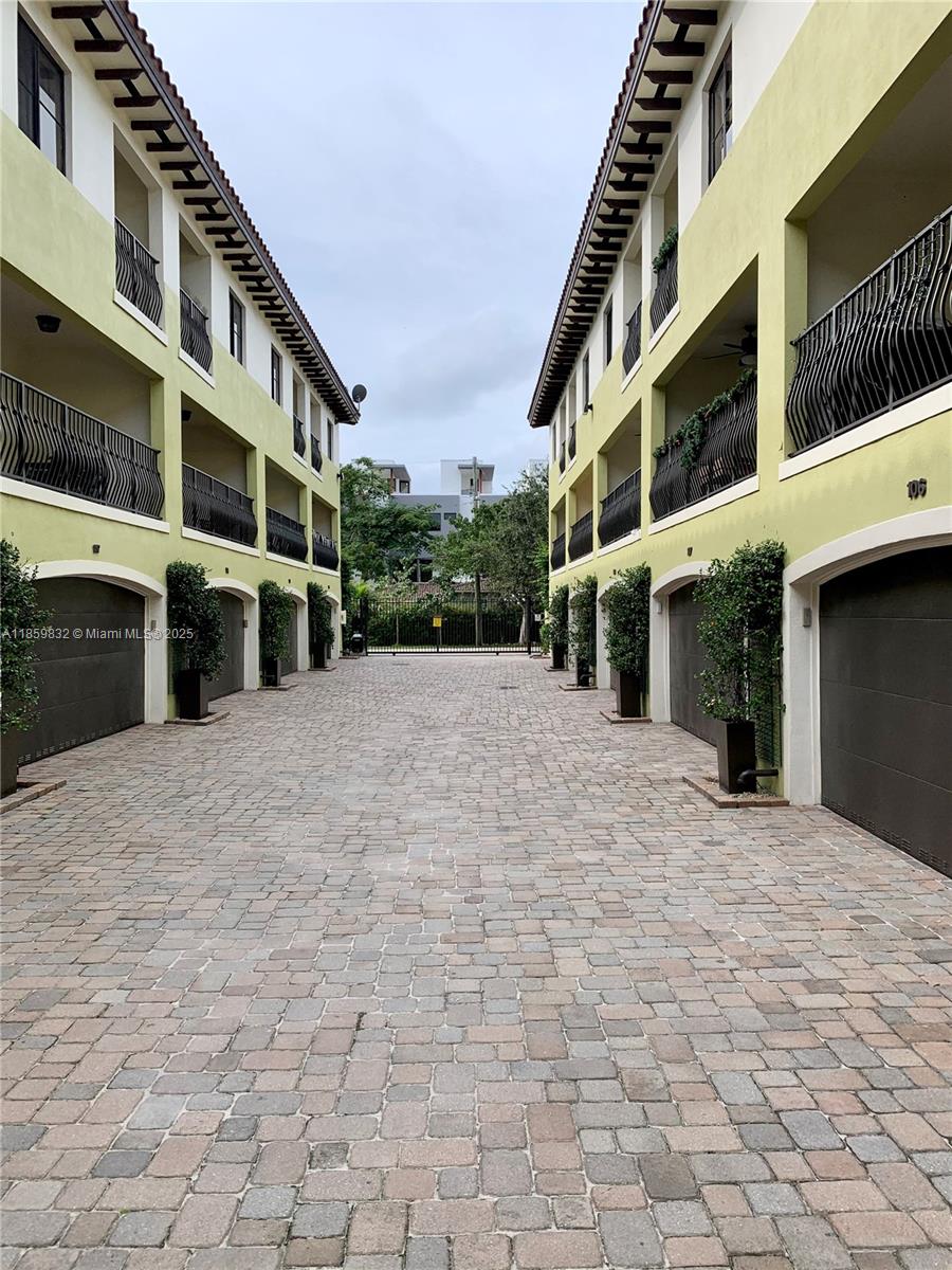 3204 Bird Avenue, Unit 105 Miami, FL 33133 - Photo 2 of 64