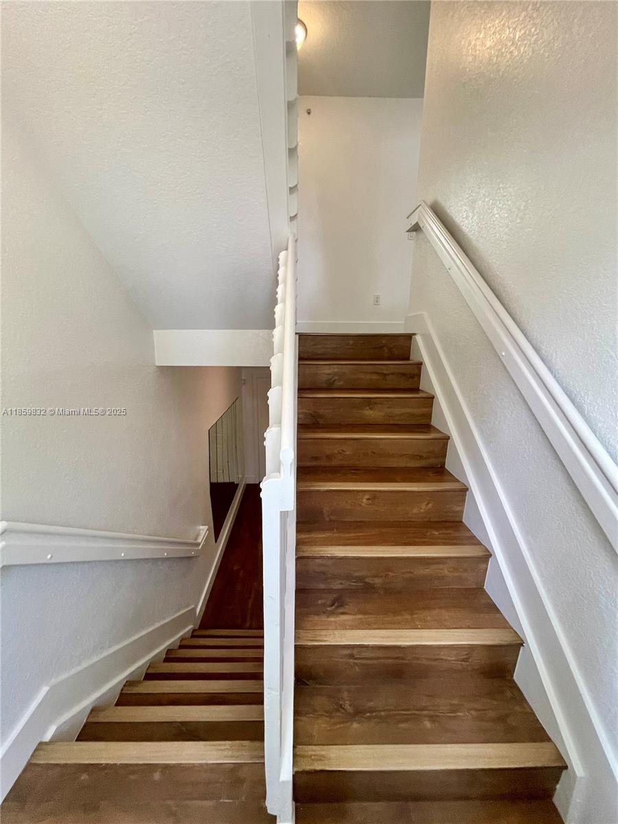 3204 Bird Avenue, Unit 105 Miami, FL 33133 - Photo 22 of 64 a view of entryway