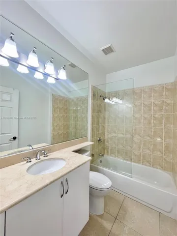 $975,000 | 3204 Bird Avenue, Unit 105, Miami, FL 33133