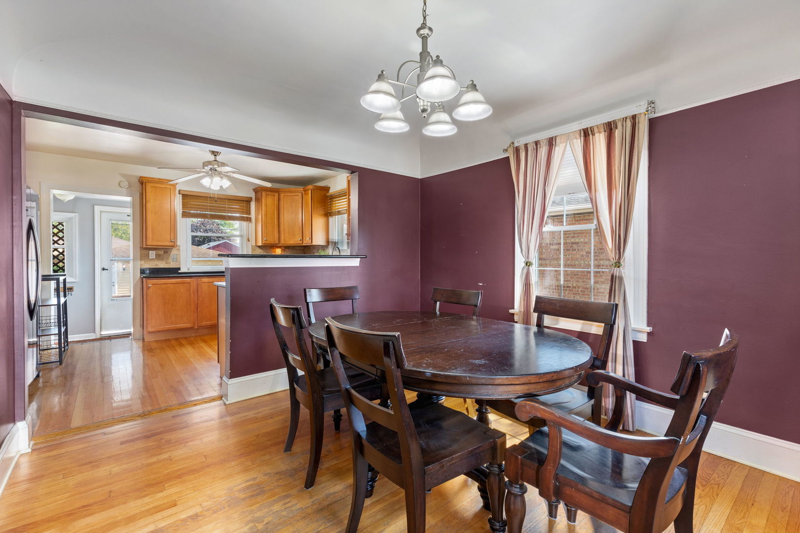 2215 South 9th Avenue North Riverside, IL 60546 - Photo 8 of 25