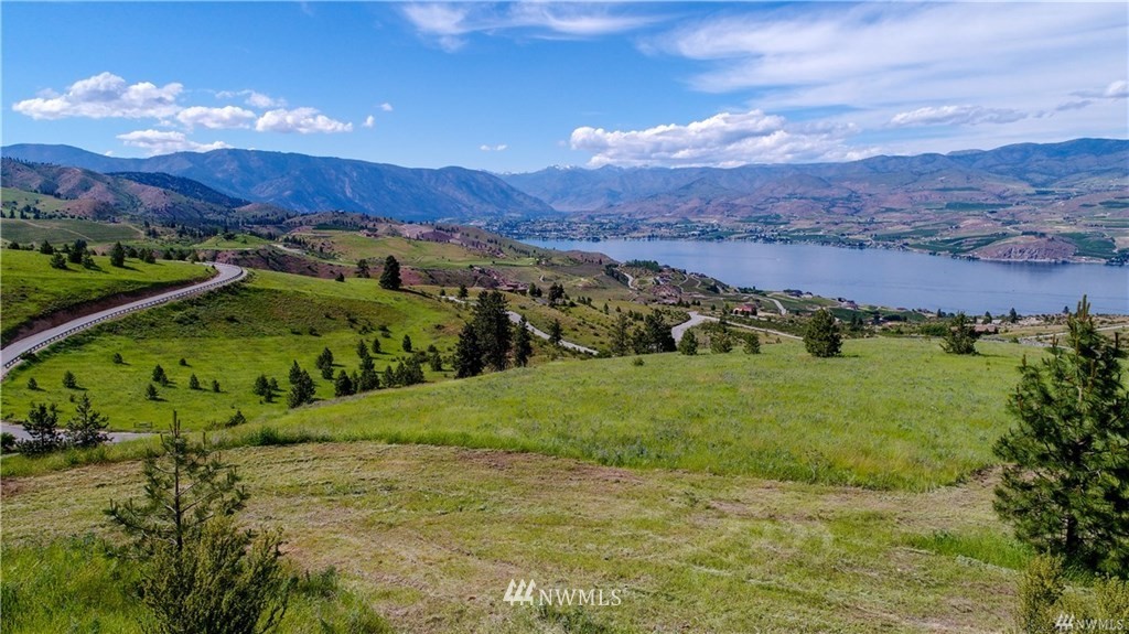 22 Hawks Meadow Road Chelan, WA 98816 - Photo 2 of 13 Gallery Image 2