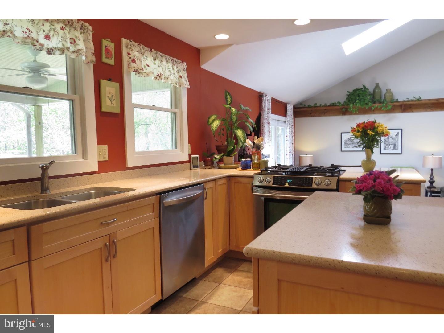 1094 East Sandy Ridge Road Doylestown, PA 18901 - Photo 8 of 25 Gallery Image 8