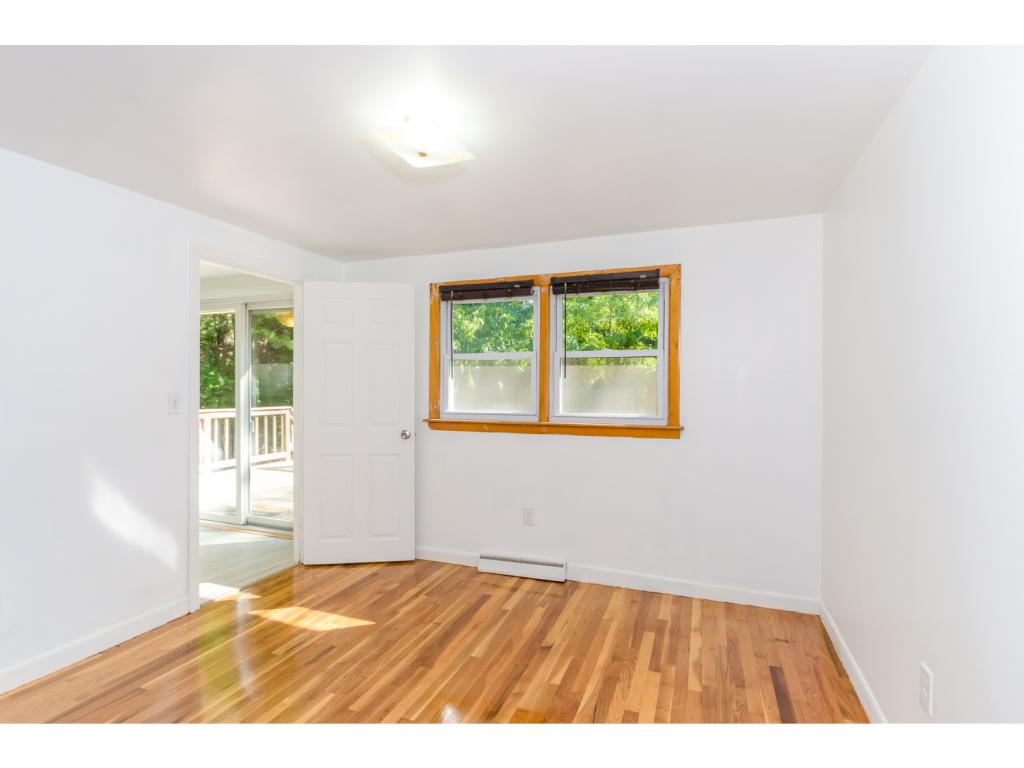12 Conant Road Nashua, NH 03062 - Photo 11 of 31