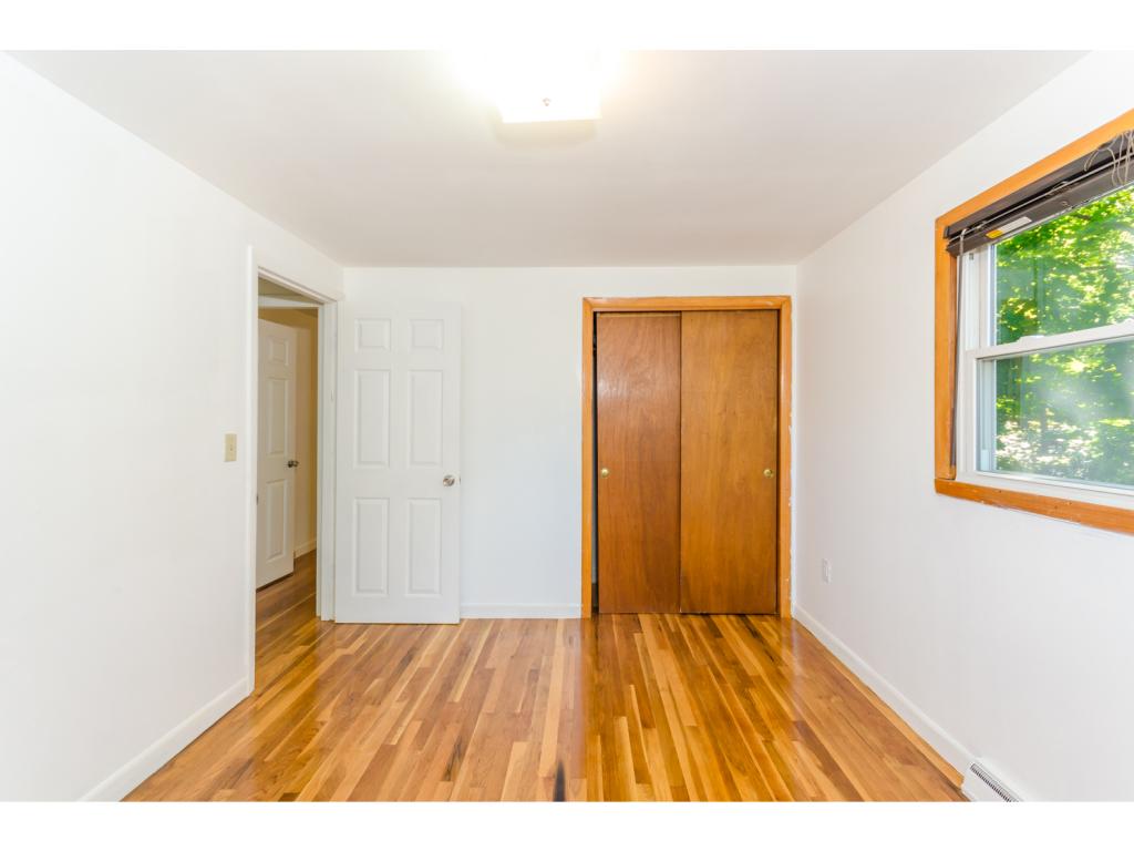 12 Conant Road Nashua, NH 03062 - Photo 15 of 31