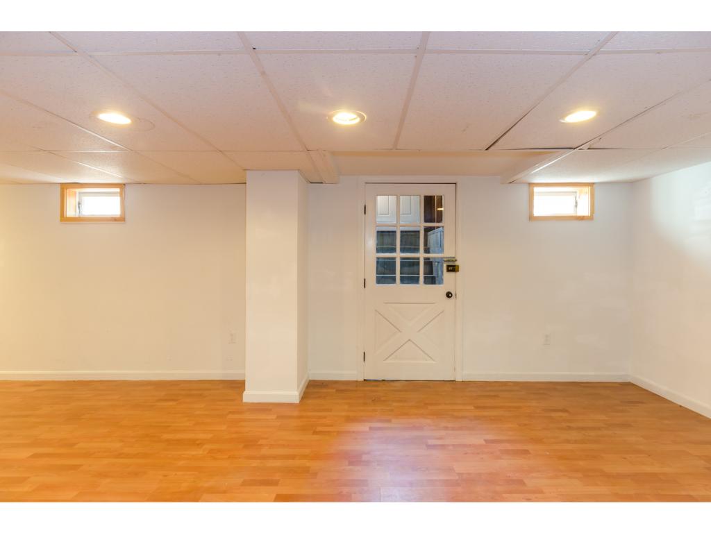 12 Conant Road Nashua, NH 03062 - Photo 20 of 31