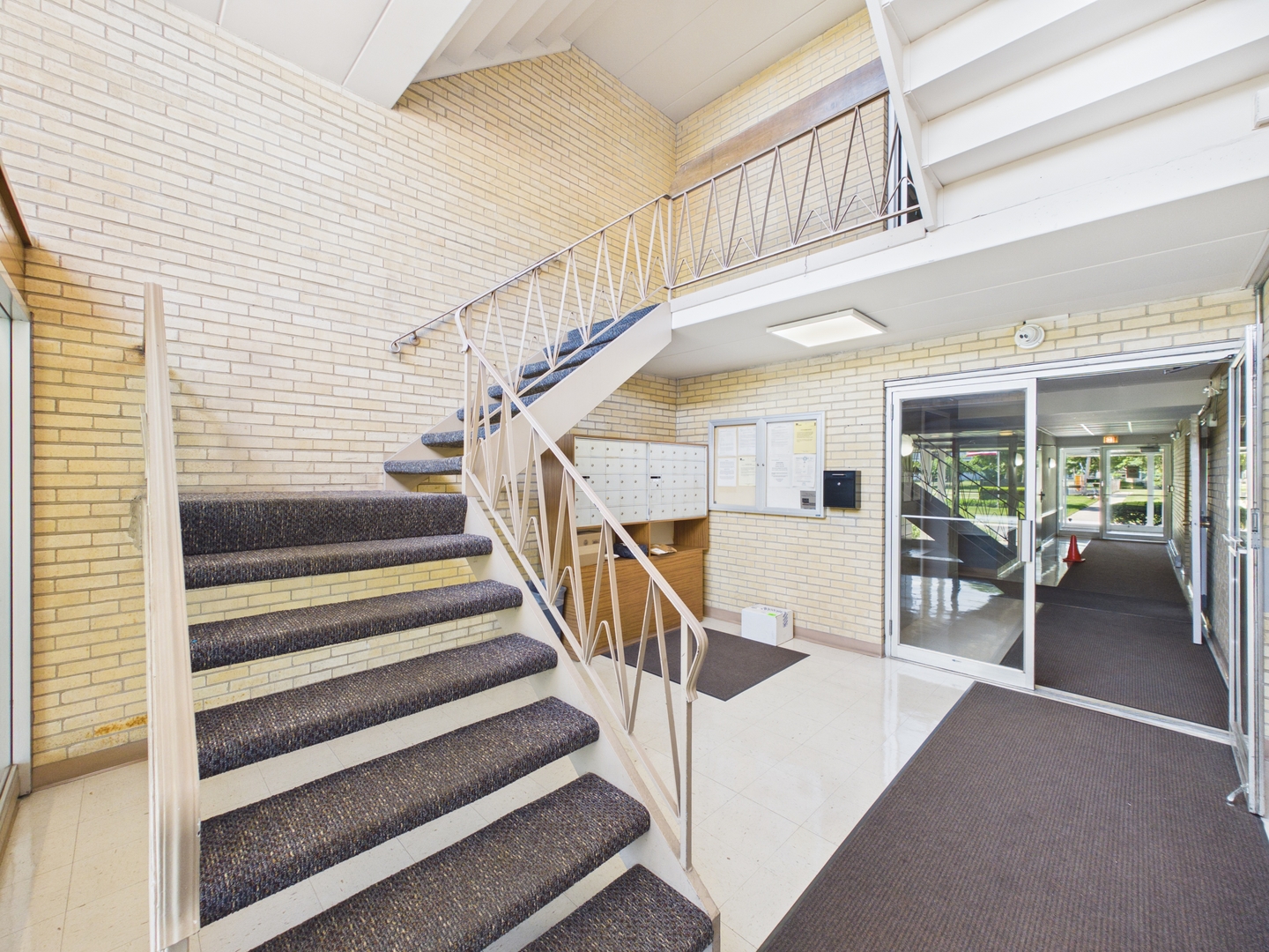 2222 South Goebbert Road, Unit 358 Arlington Heights, IL 60005 - Photo 36 of 46 Gallery Image 36