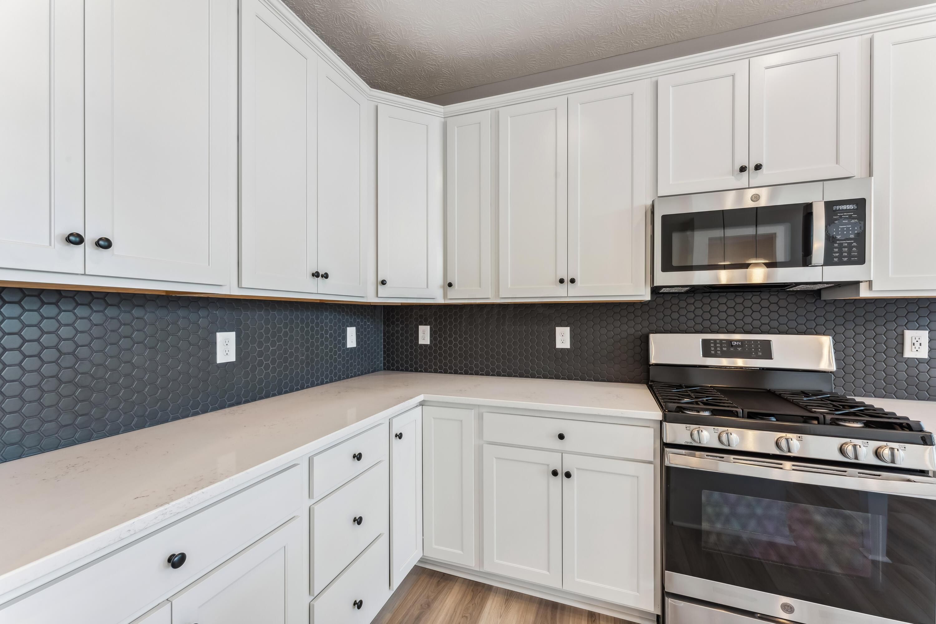 44 Chambers Bay Road Commercial Point, OH 43116 - Photo 13 of 47 Kitchen