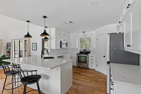 $950,000 | 2300 River Road, Wimberley, TX 78676