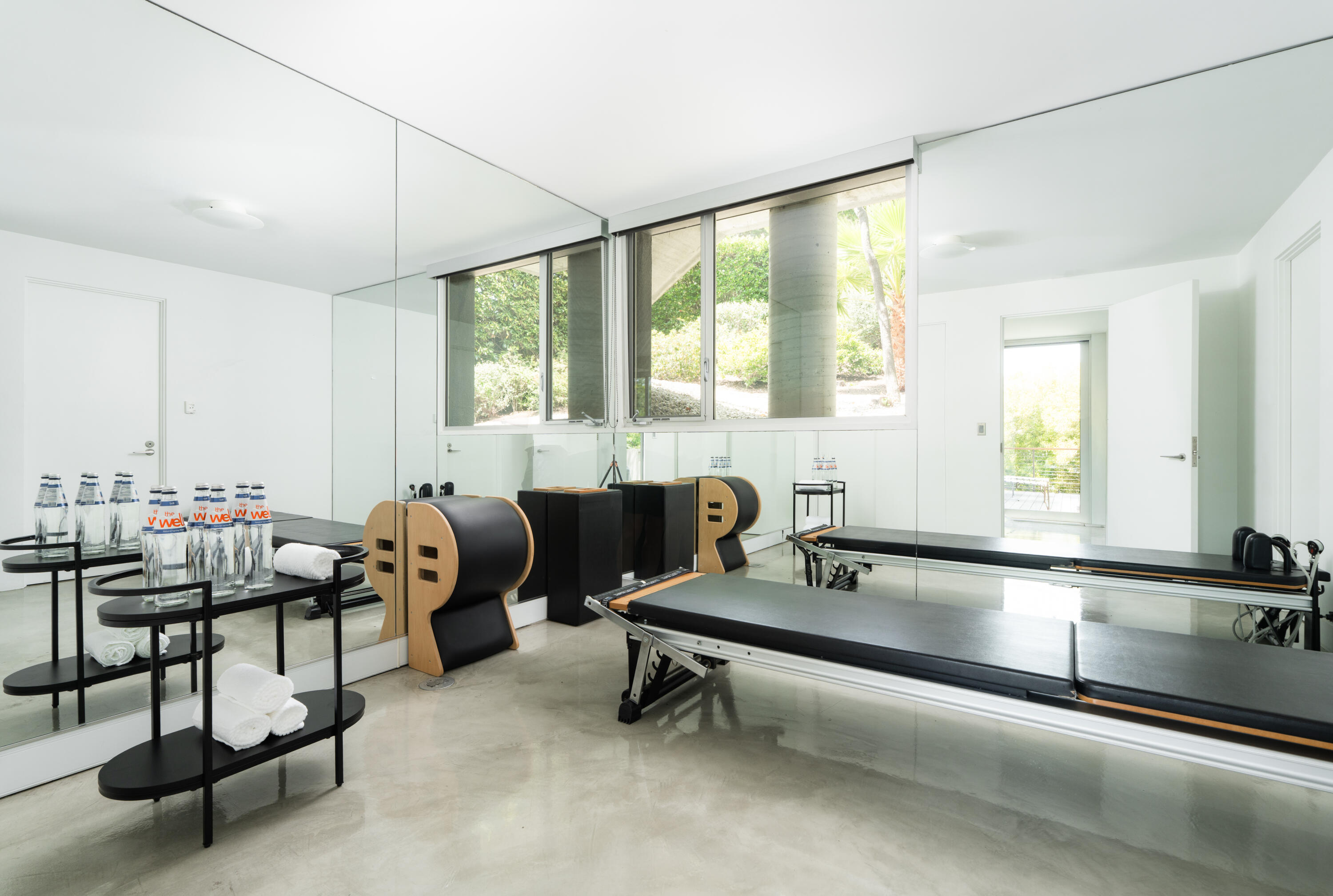 1944 Eucalyptus Hill Road Santa Barbara, CA 93108 - Photo 25 of 38 a lobby with furniture and window