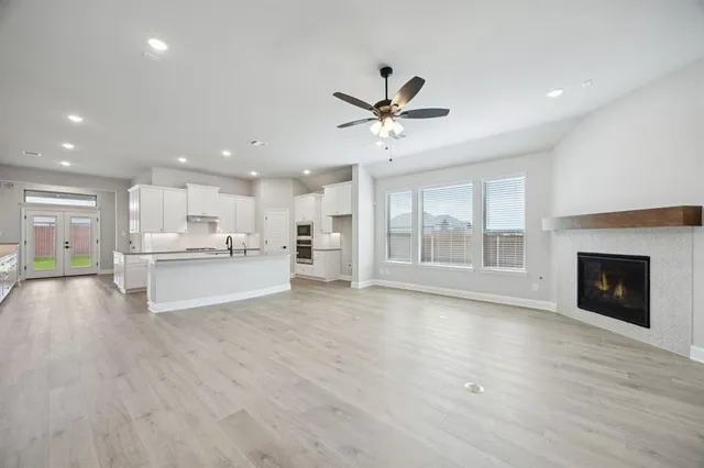 $424,669 | 3822 Walnut Crk Drive, Crandall, TX 75114