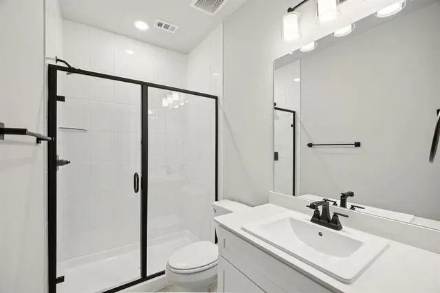 $424,669 | 3822 Walnut Crk Drive, Crandall, TX 75114